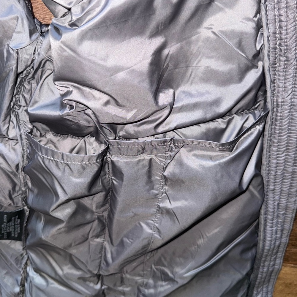 HeatKeep Metallic Gray Puffer Vest - Picture 6 of 8